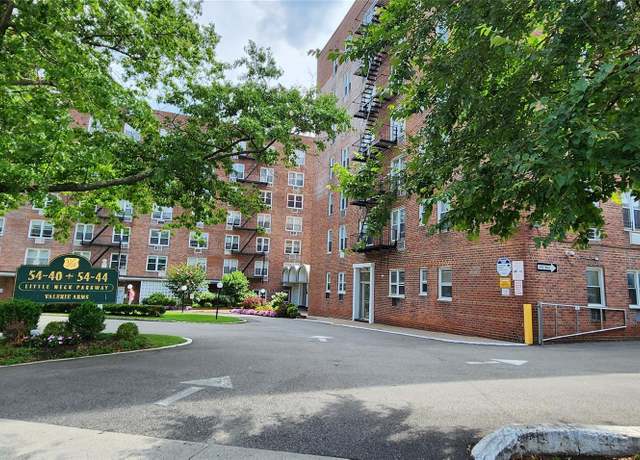 Property at 54-44 Little Neck Pkwy Unit 2-D, Little Neck, NY 11362, 1 bed, 1 bath