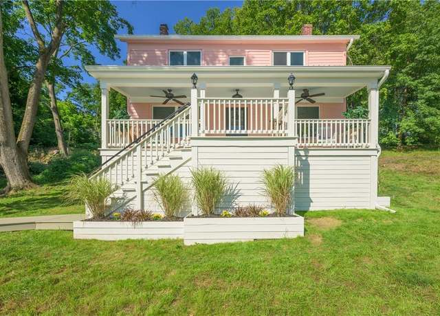 Property at 18 Riverside Ave, Coxsackie, NY 12051, 2 beds, 2.5 baths