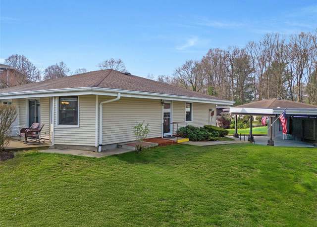 Property at 32 Cambridge Ct Unit A, Yorktown Heights, NY 10598, 2 beds, 1 bath