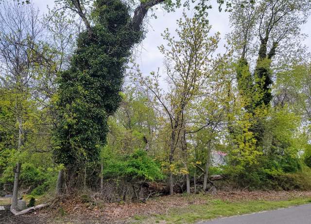 Property at 675 Pine Tree Rd, Cutchogue, NY 11935