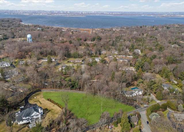 Property at 36 Cow Neck Rd, Sands Point, NY 11050