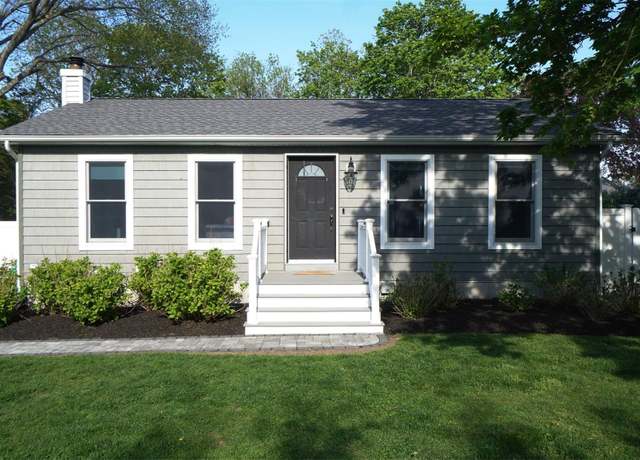 Property at 64 Sandy Hollow Ct, Riverhead, NY 11901, 2 beds, 2 baths