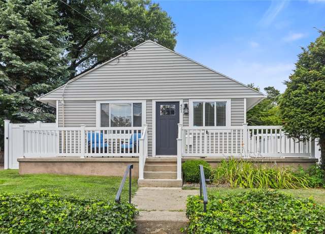 Property at 451 Bellevue Ave, Yonkers, NY 10703, 2 beds, 1 bath