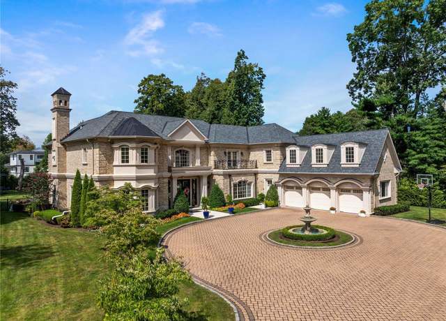Property at 449 E Shore Rd, Great Neck, NY 11024, 7 beds, 7.5 baths