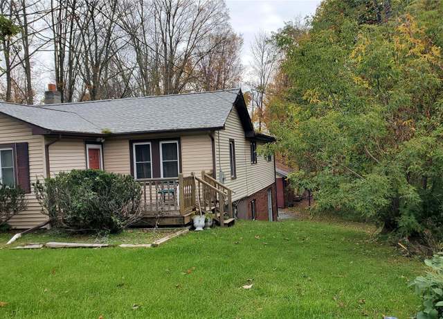 Property at 47 Waverly Ave, Monticello, NY 12701, 5 beds, 2 baths