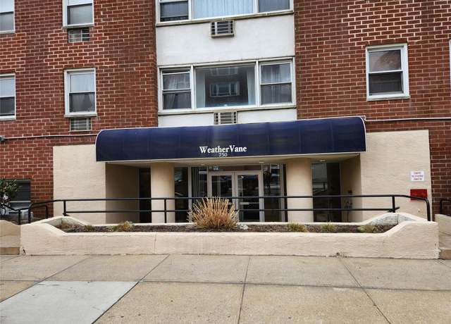 Property at 750 Shore Rd Unit 4B, Long Beach, NY 11561, 2 beds, 2 baths