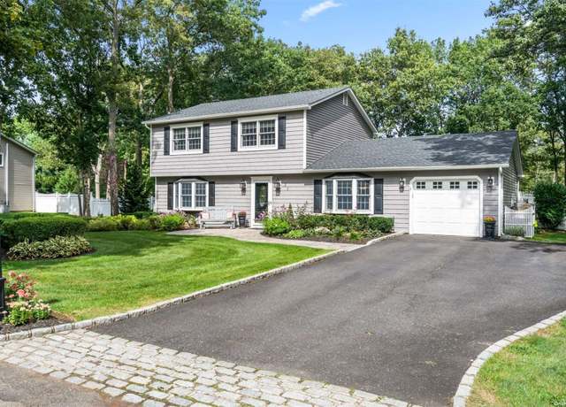 Photo of 21 Falmouth Dr, Mount Sinai, NY 11766