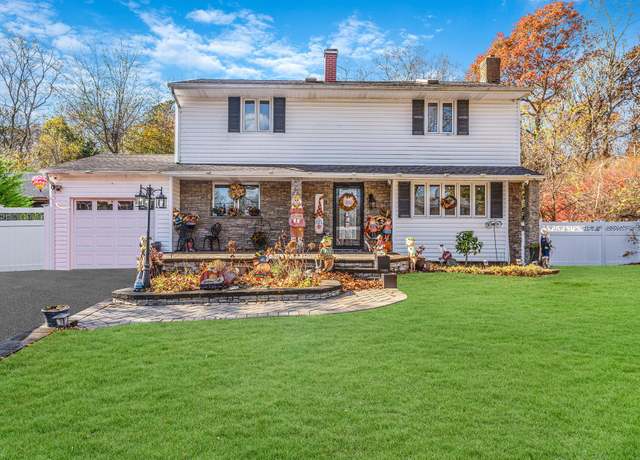 Property at 8 Brenner Rd, Coram, NY 11727, 3 beds, 2.5 baths