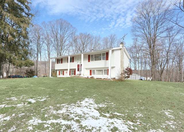 Property at 23 Timber Trl, Suffern, NY 10901, 4 beds, 2.5 baths