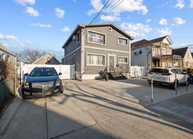 Property at 137-07 169th St, Jamaica, NY 11434, 6 beds, 4 baths