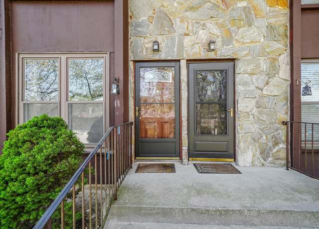 Property at 7 Spruce Ct #7, Selden, NY 11784, 2 beds, 1 bath