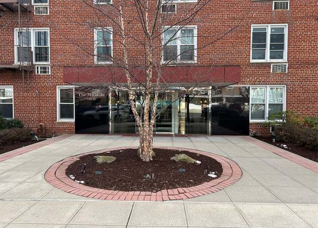 Property at 210-50 41st Ave Unit 2-A, Bayside, NY 11361, 1 bed, 1 bath