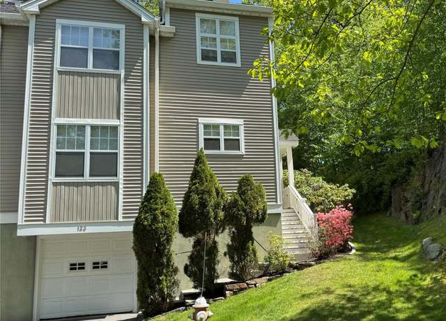 Property at 123 Park Rd Ext, Goldens Bridge, NY 10526, 2 beds, 2.5 baths