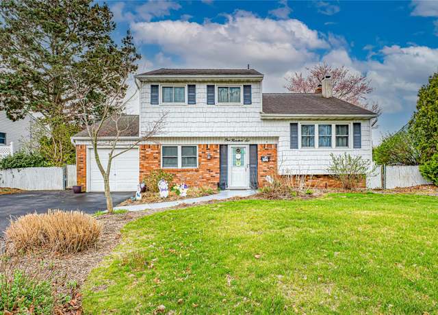 Property at 106 Rumford Rd, Kings Park, NY 11754, 4 beds, 1.5 baths