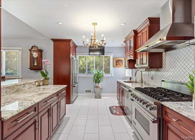 Property at 269 Hungry Harbor Rd, North Woodmere, NY 11581, 3 beds, 3 baths