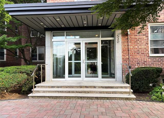 Property at 530 Dubois Ave Unit B3, Valley Stream, NY 11581, 2 beds, 1 bath