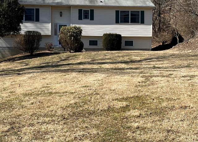 Property at 17 Doris Lee Dr, Cortlandt Manor, NY 10567, 3 beds, 1.5 baths