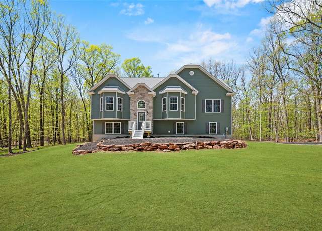 Property at 121 Lincolndale Acres, Washingtonville, NY 10992, 4 beds, 3 baths