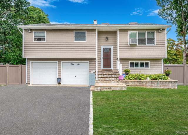Property at 51 Glenmore, Brentwood, NY 11717, 4 beds, 1.5 baths