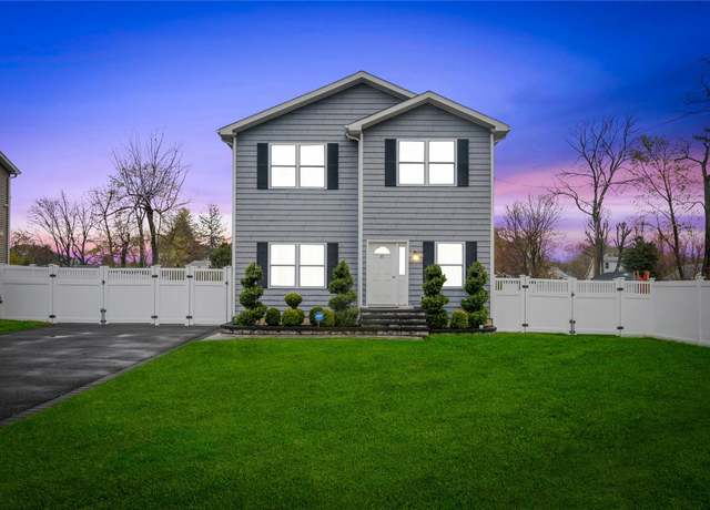 Property at 45 W 21st St, Huntington Station, NY 11746, 4 beds, 2 baths