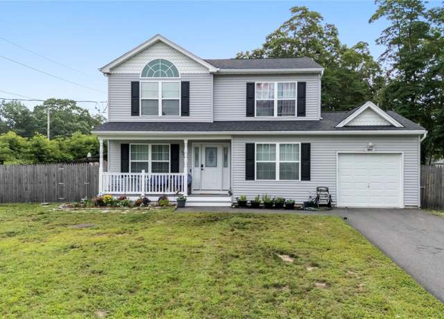 Property at 451 Scherger Ave, East Patchogue, NY 11772, 4 beds, 2.5 baths