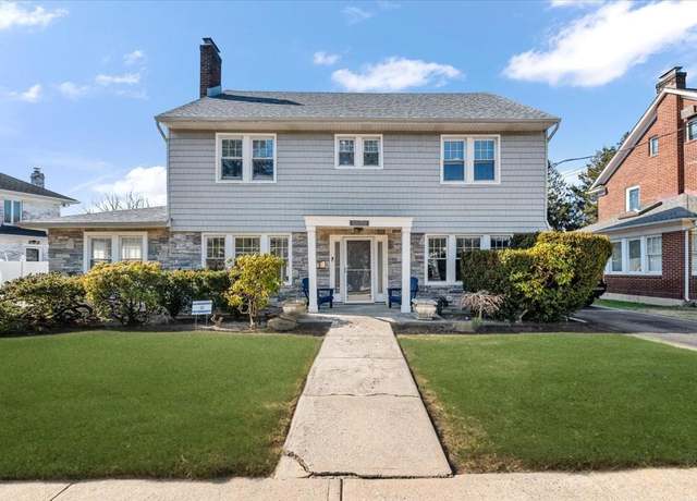 Property at 952 E Broadway, Woodmere, NY 11598, 5 beds, 4 baths