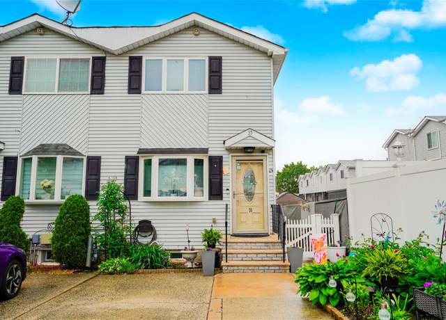 Property at 35 Futurity Pl, Staten Island, NY 10312, 3 beds, 1.5 baths