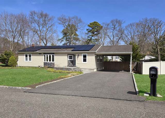 Property at 15 Avenue B, Holbrook, NY 11741, 3 beds, 3 baths