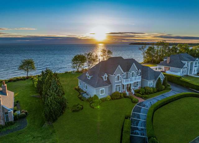 Property at 1640 Grandview Dr, Orient, NY 11957, 5 beds, 4.5 baths