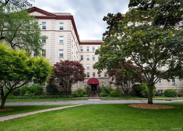 Property at 4 Park Ln Unit 1C, Mount Vernon, NY 10552, 1 bed, 1 bath
