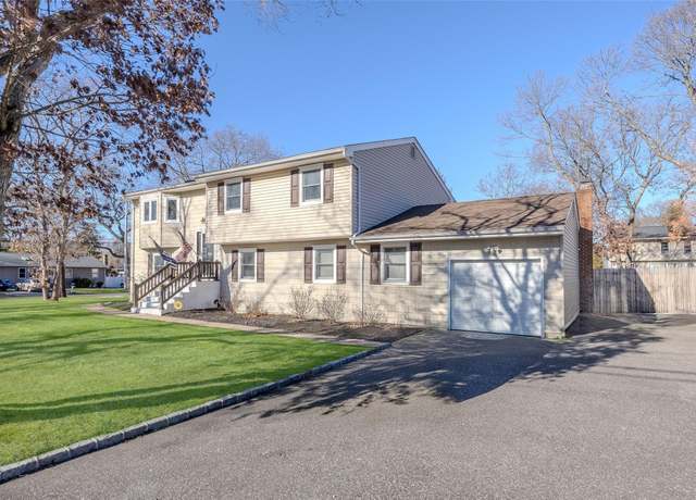 Property at 617 Hawkins Rd, Selden, NY 11784, 6 beds, 3 baths