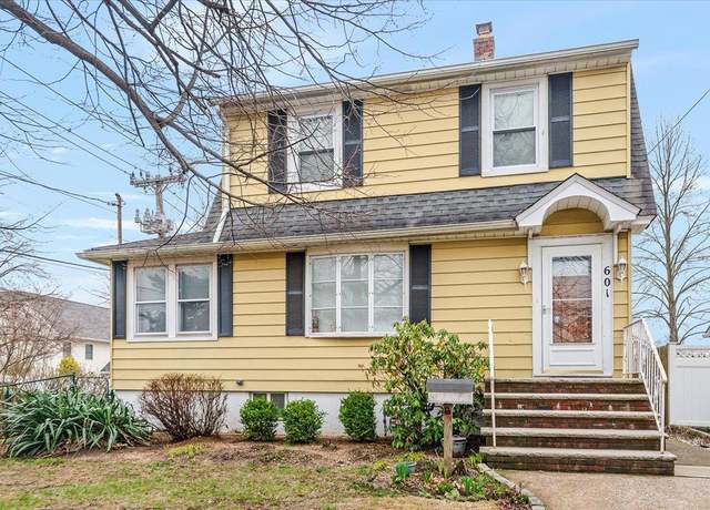Property at 601 Hughes St, Bellmore, NY 11710, 3 beds, 1.5 baths