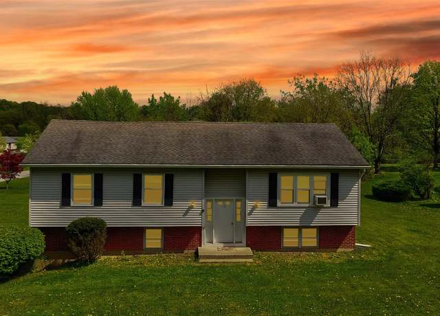 Property at 10 Perkinsville Rd, Highland, NY 12528, 3 beds, 2 baths