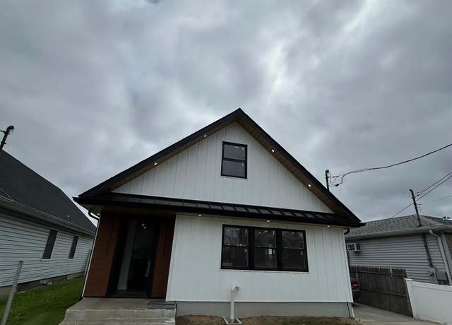 Property at 11 Bayview Ave, Lawrence, NY 11559, 3 beds, 2 baths