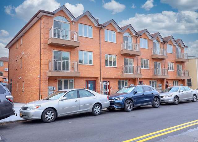 Property at 39-52 58th St, Woodside, NY 11377, 8 beds, 6 baths