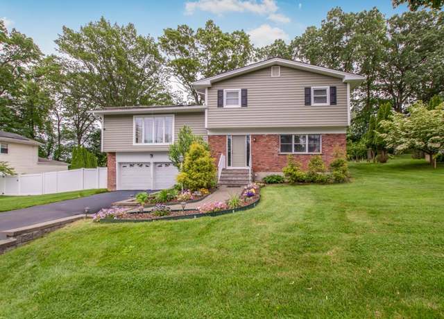Property at 127 Parkview Rd, Elmsford, NY 10523, 3 beds, 2.5 baths