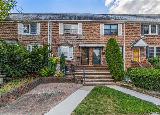 Property at 15824 Powells Cove Blvd, Beechhurst, NY 11357, 2 beds, 1 bath