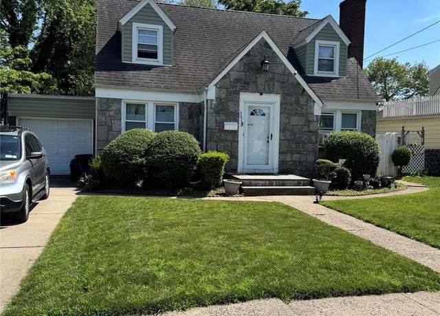 Property at 662 Rose Blvd, Baldwin, NY 11510, 4 beds, 2 baths