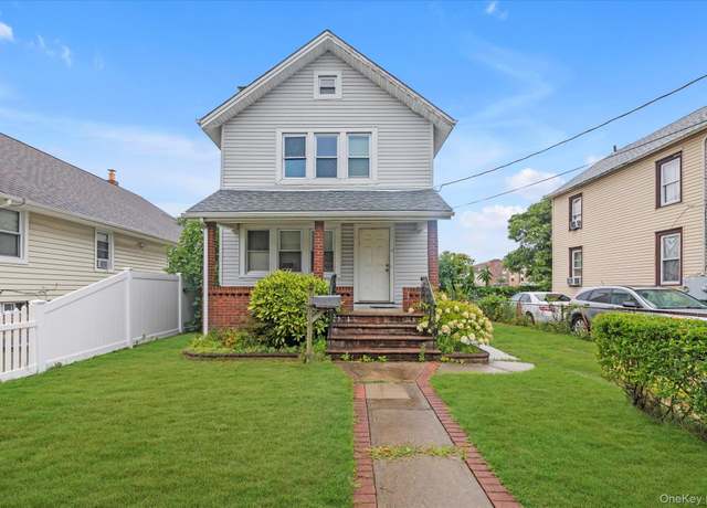 Property at 47 Harding Pl, Freeport, NY 11520, 4 beds, 2 baths