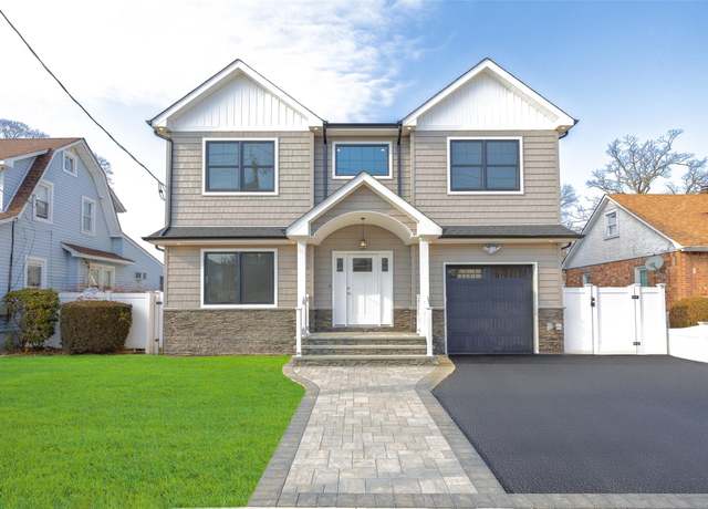 Property at 14 Marlboro, Bellmore, NY 11710, 5 beds, 3 baths