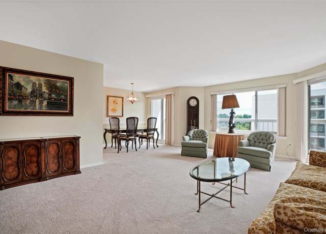 Property at 300 High Point Dr #505, Hartsdale, NY 10530, 2 beds, 1.5 baths