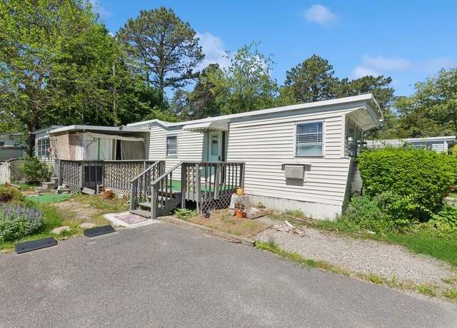 Property at 525-C7 Riverleigh Ave, Riverhead, NY 11901, 2 beds, 1 bath