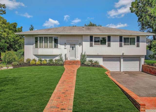 Property at 20 Steuben Dr, Jericho, NY 11753, 4 beds, 2.5 baths