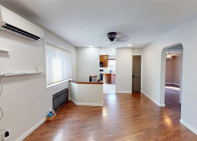 Property at 255-09 75th, Glen Oaks, NY 11004, 2 beds, 1.5 baths