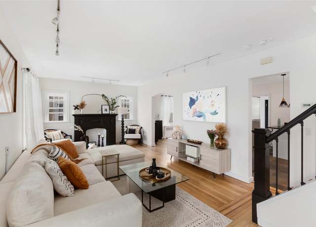 Property at 32 Central Pkwy, Mount Vernon, NY 10552, 3 beds, 2.5 baths