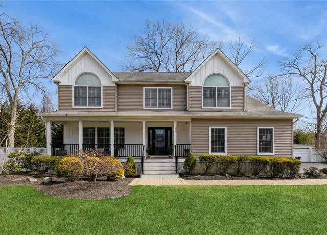 Property at 109 Parkside Ave, Miller Place, NY 11764, 4 beds, 2.5 baths