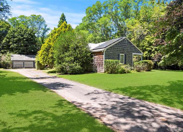 Property at 26 S Menantic Ave, Shelter Island, NY 11964, 4 beds, 3.5 baths