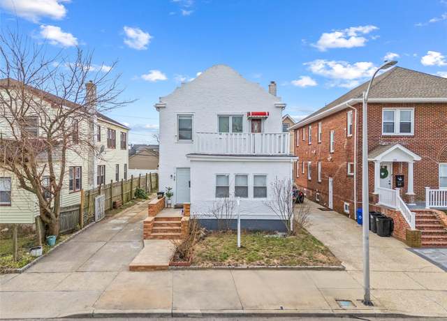 Property at 36 E Fulton St, Long Beach, NY 11561, 6 beds, 2 baths