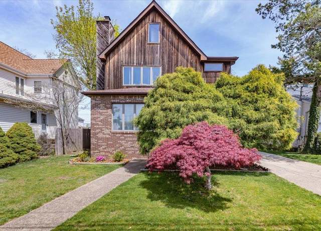 Property at 48 Columbia Ave, Cedarhurst, NY 11516, 5 beds, 1.5 baths
