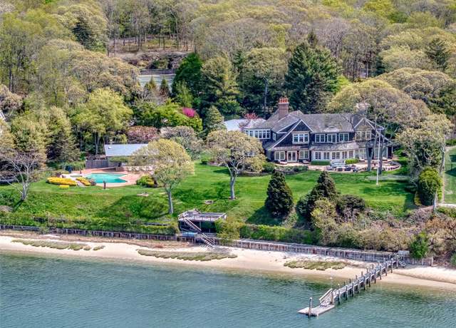 Property at 1350 W Cove Rd, Cutchogue, NY 11935, 10 beds, 10.5 baths